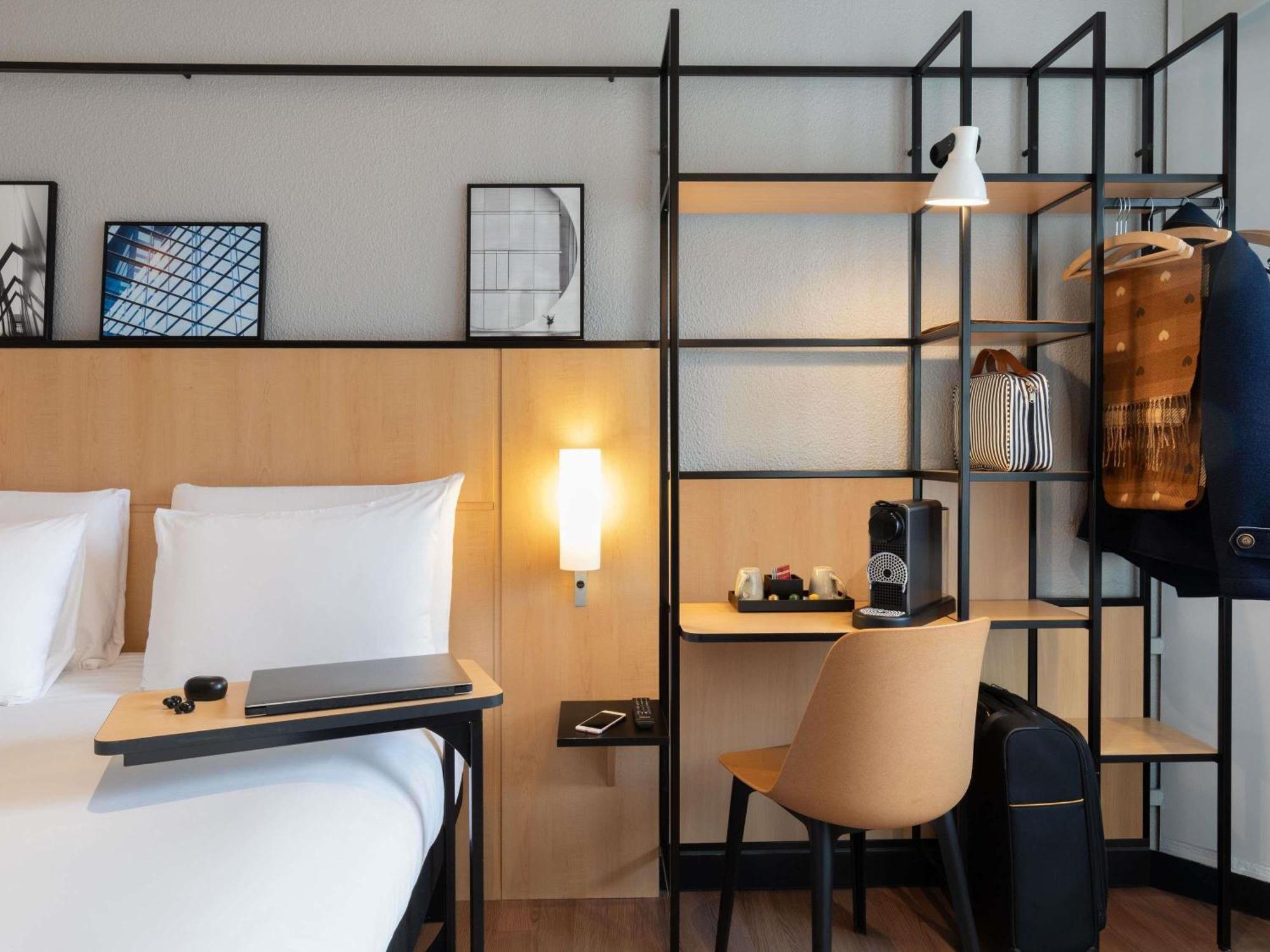 Ibis Tour Eiffel Cambronne 15eme Hotel