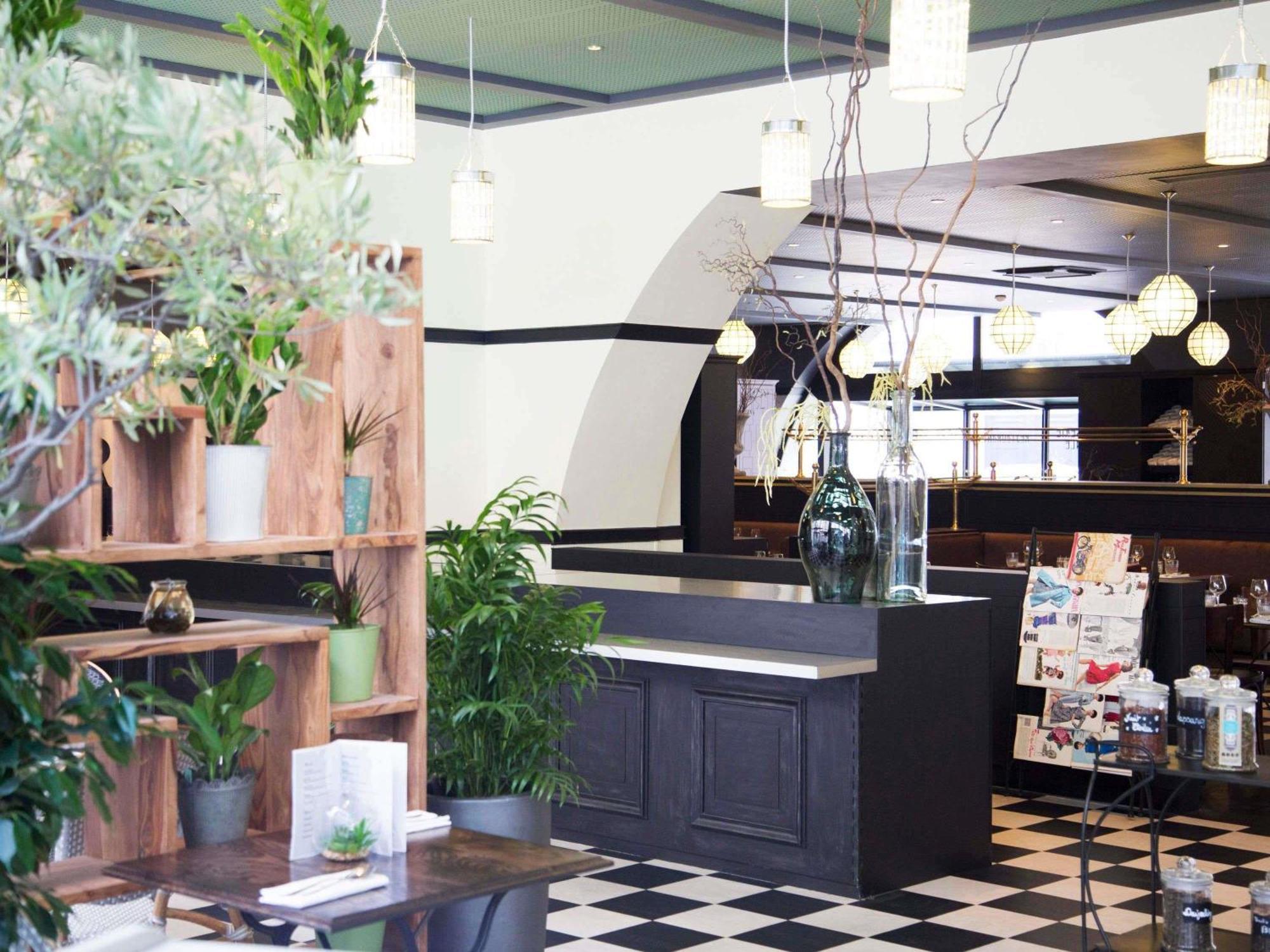 Ibis Tour Eiffel Cambronne 15eme Hotel 3*