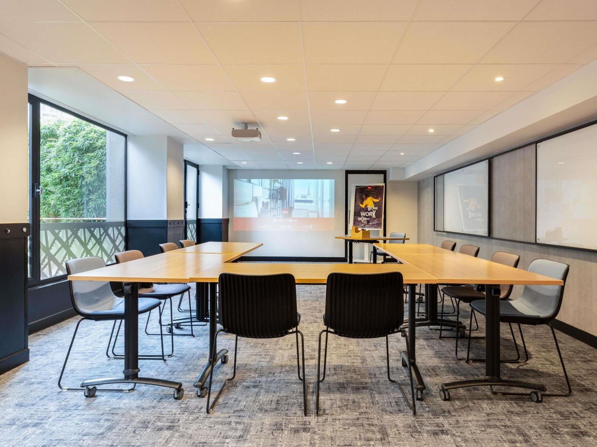 Hotel Ibis Tour Eiffel Cambronne 15eme Paris