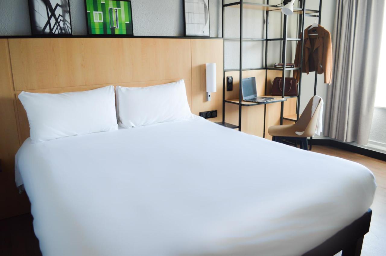 Hotel Ibis Tour Eiffel Cambronne 15ème Parigi
