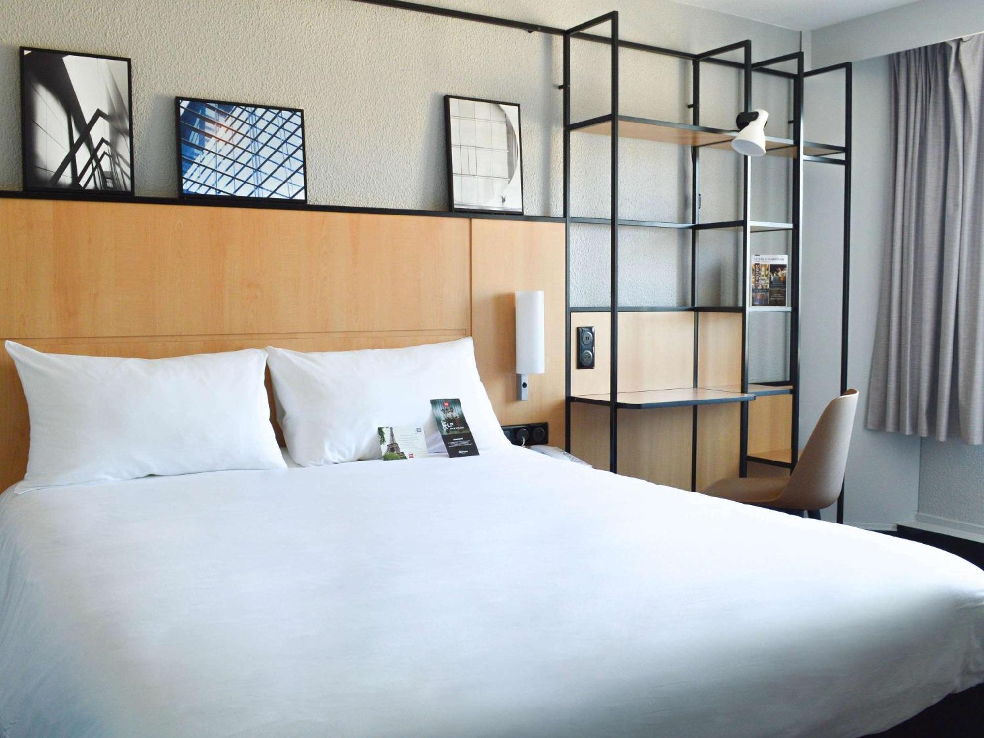 Ibis Tour Eiffel Cambronne 15ème 3* Parigi