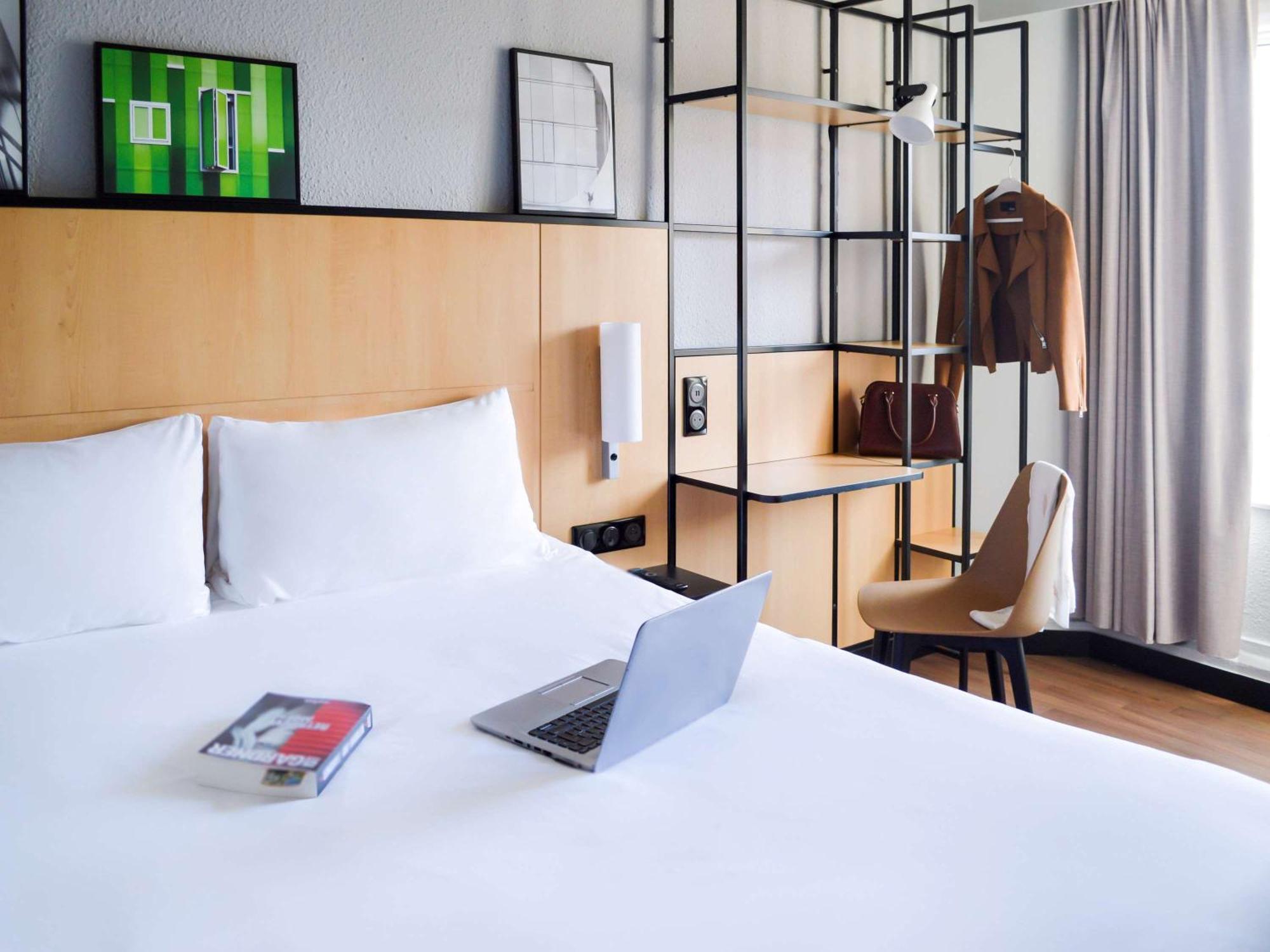 Hotel Ibis Tour Eiffel Cambronne 15ème Parigi