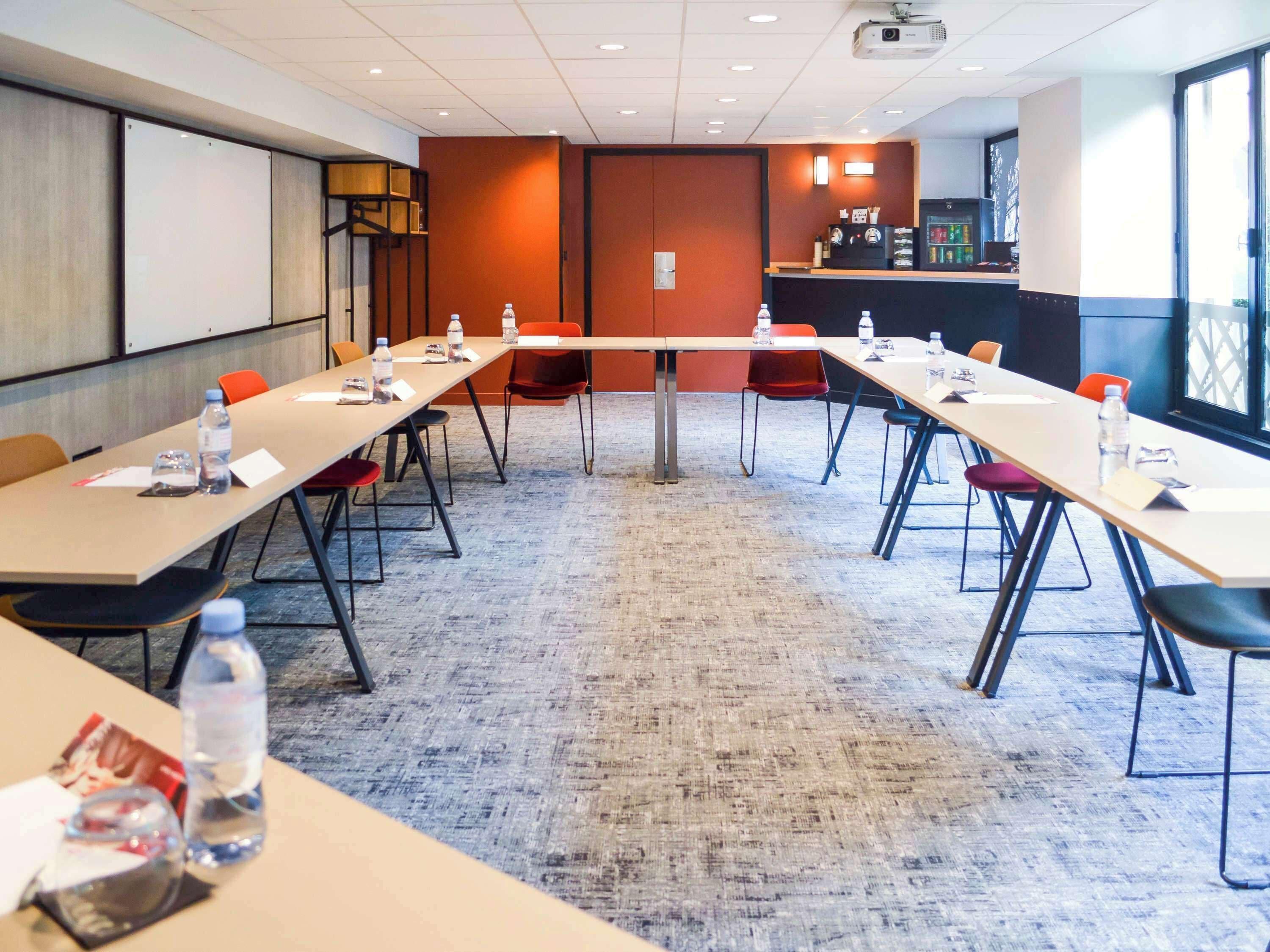 Ibis Tour Eiffel Cambronne 15ème 3* Parigi