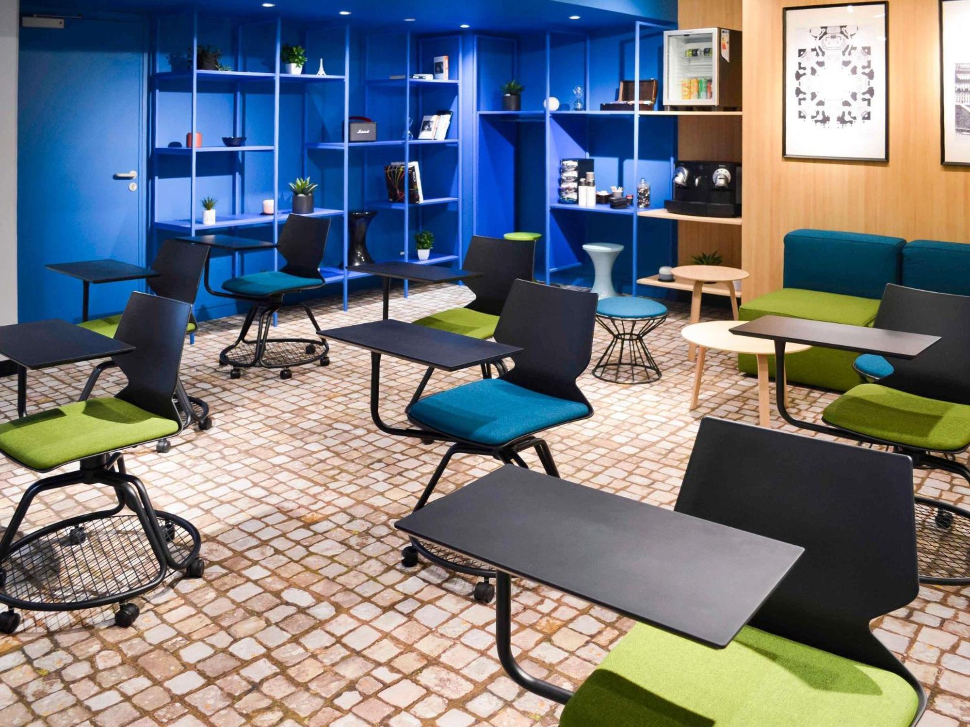 Ibis Tour Eiffel Cambronne 15ème Hotel 3*