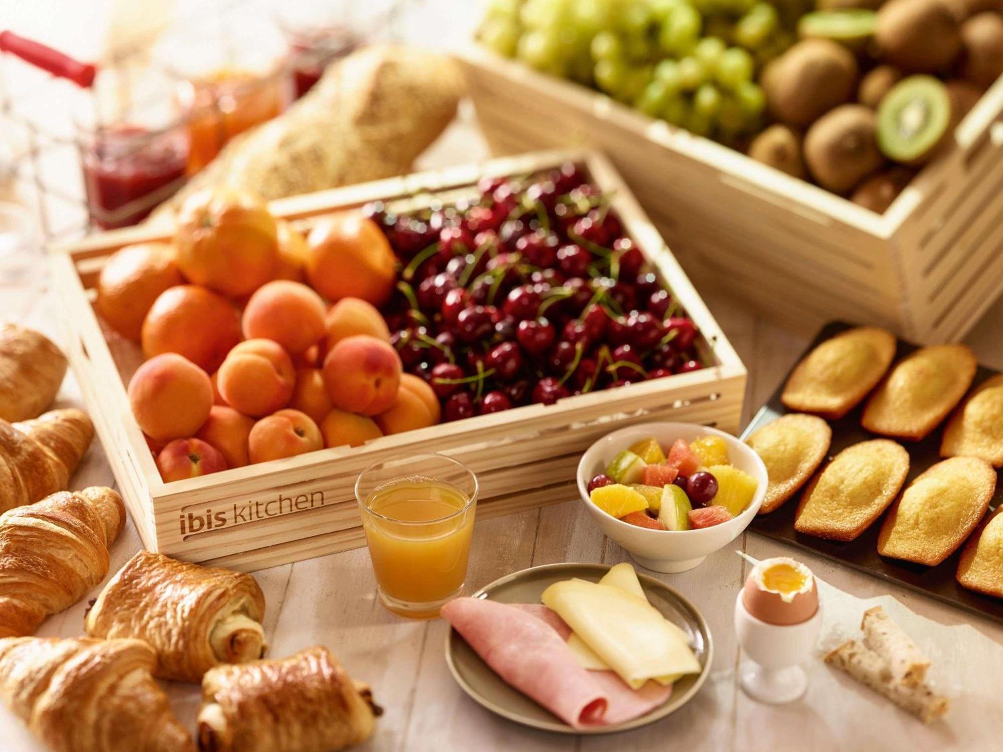 Ibis Tour Eiffel Cambronne 15ème Parigi