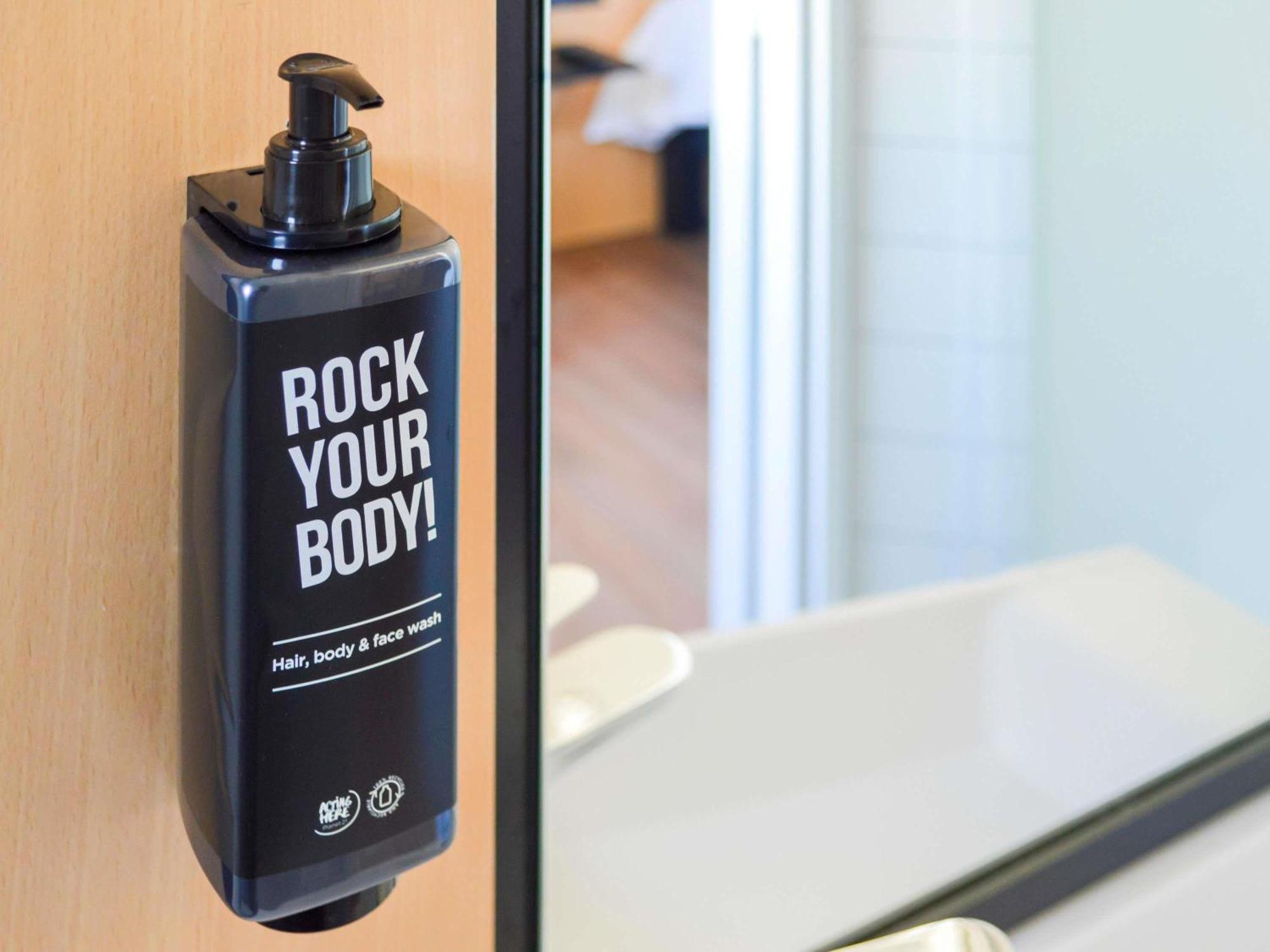 Ibis Tour Eiffel Cambronne 15ème 3*