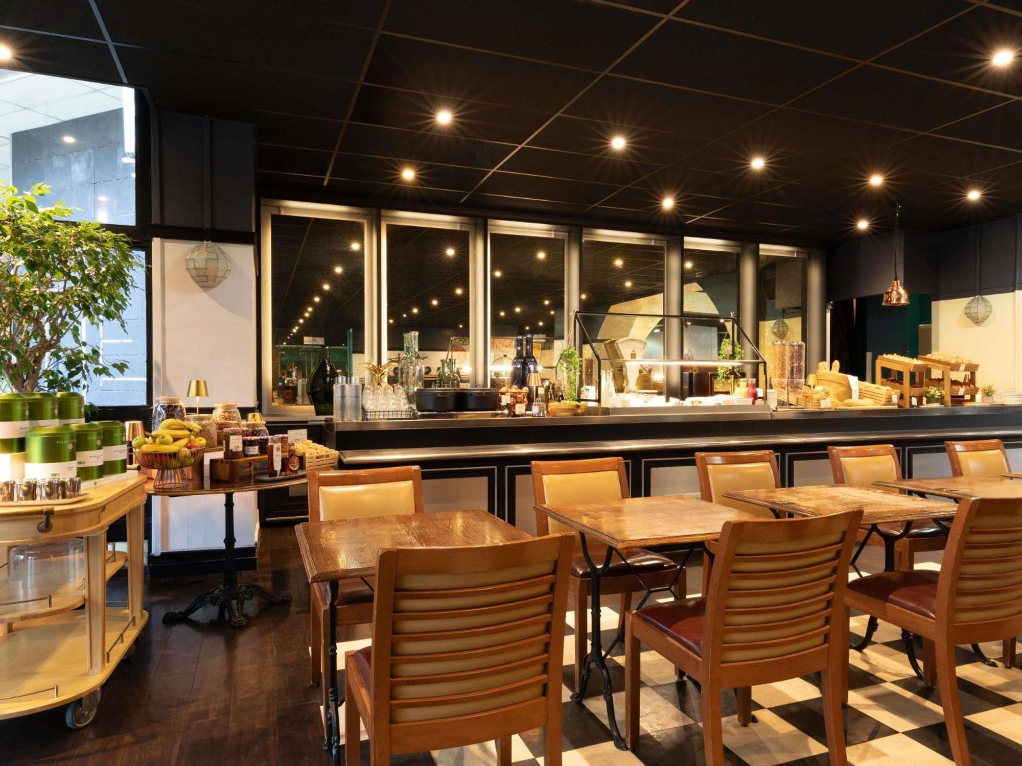 Ibis Tour Eiffel Cambronne 15eme Hotel