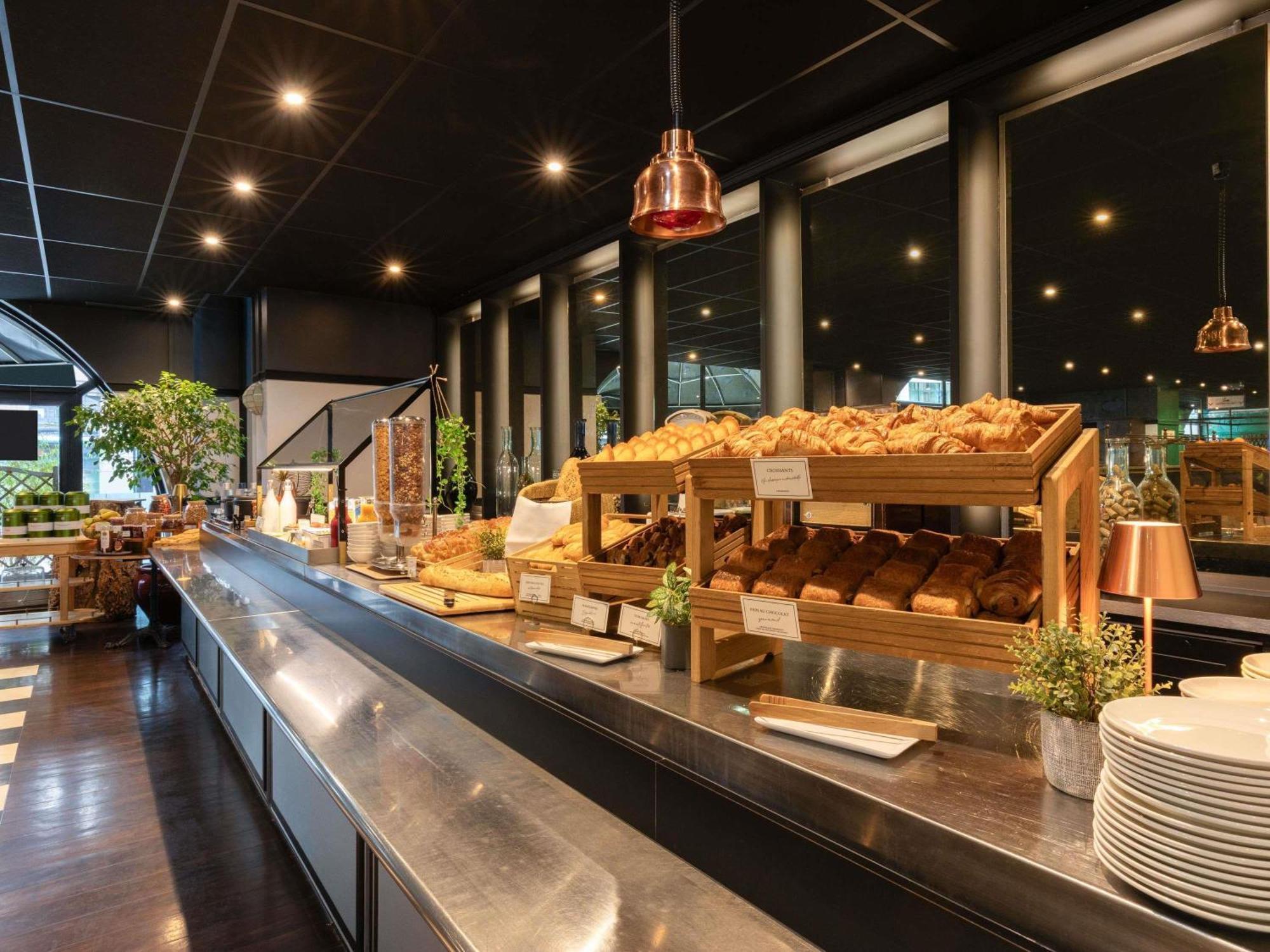 Ibis Tour Eiffel Cambronne 15eme Hotel 3*